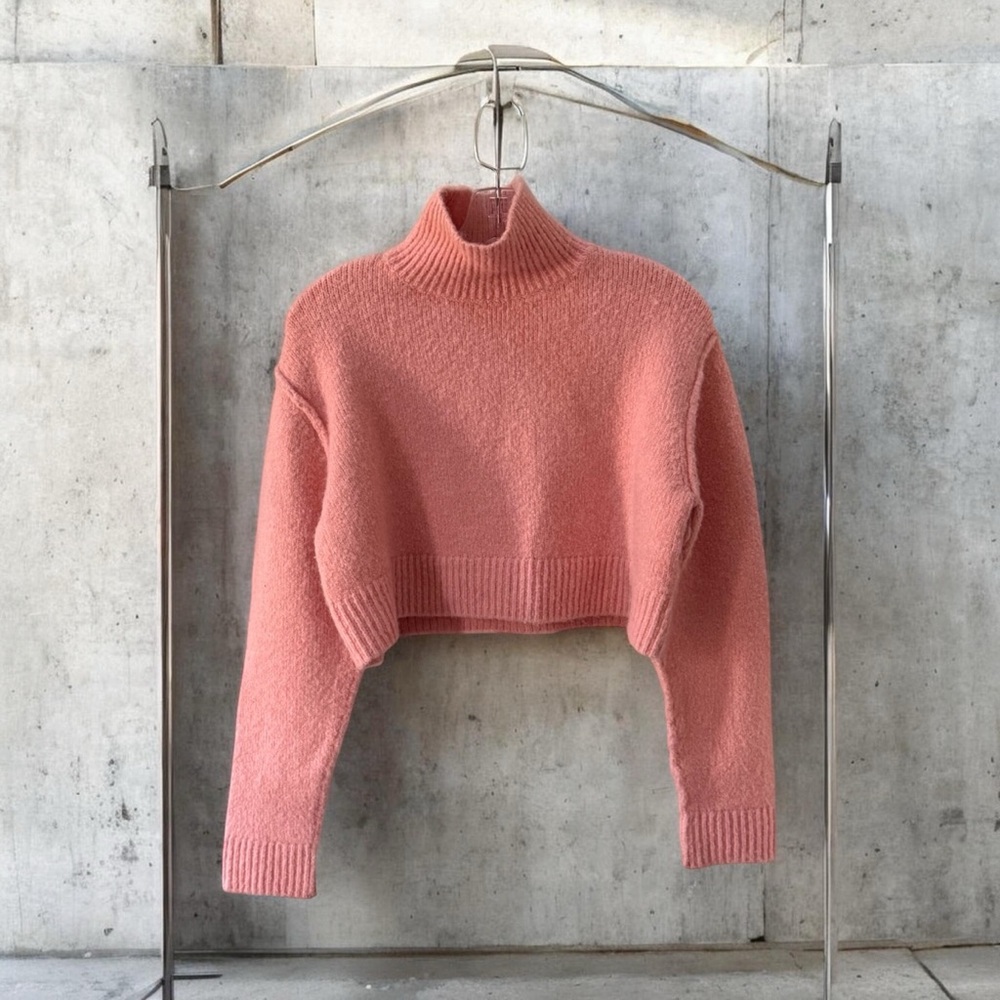 Zara Women’s Pink Mock Turtle Neck Cropped Oversized Sweater! Small!